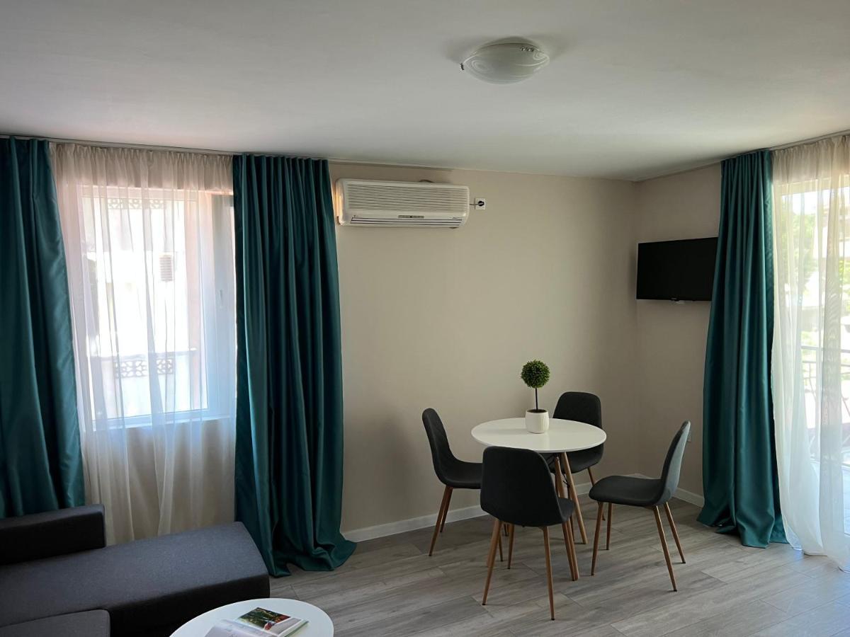 Lotos Apartments Китен Экстерьер фото