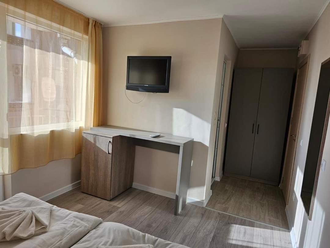 Lotos Apartments Китен Экстерьер фото